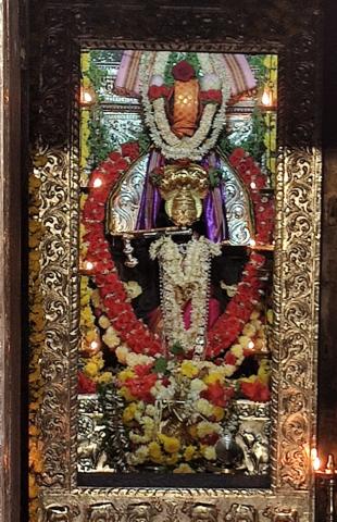 ಶ್ರೀ ಚಕ್ರಪಾಣಿ ಗೋಪಿನಾಥ ದೇವಸ್ಥಾನ - ವಿಷ್ಣು ಸಹಸ್ರನಾಮ