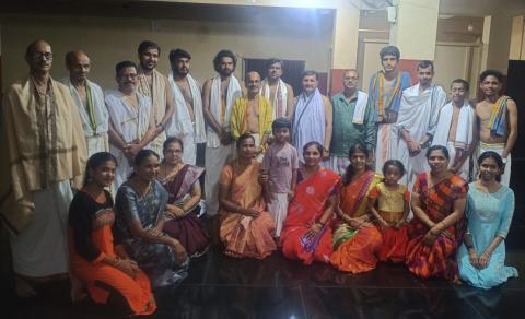 Day 1 · ಕಟೀಲಿನಲ್ಲಿ ತಲಪಾಡಿ ವಲಯದವರ ಬಡಿಸುವ ಸೇವೆ